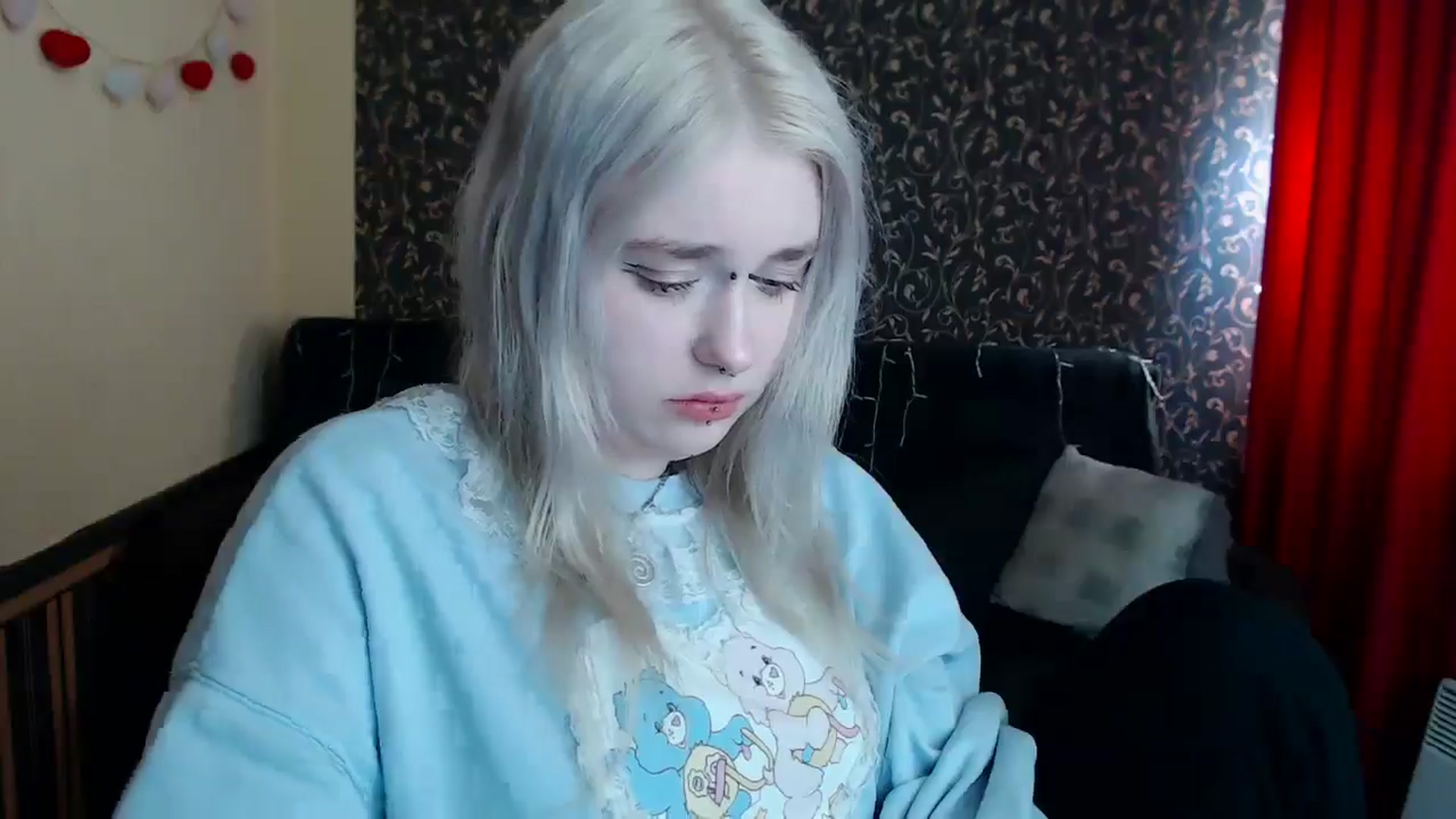 Gallery image thumbnail from Killinna's myfreecams stream on, 04/14/2025, 14:57 image 10 of 20