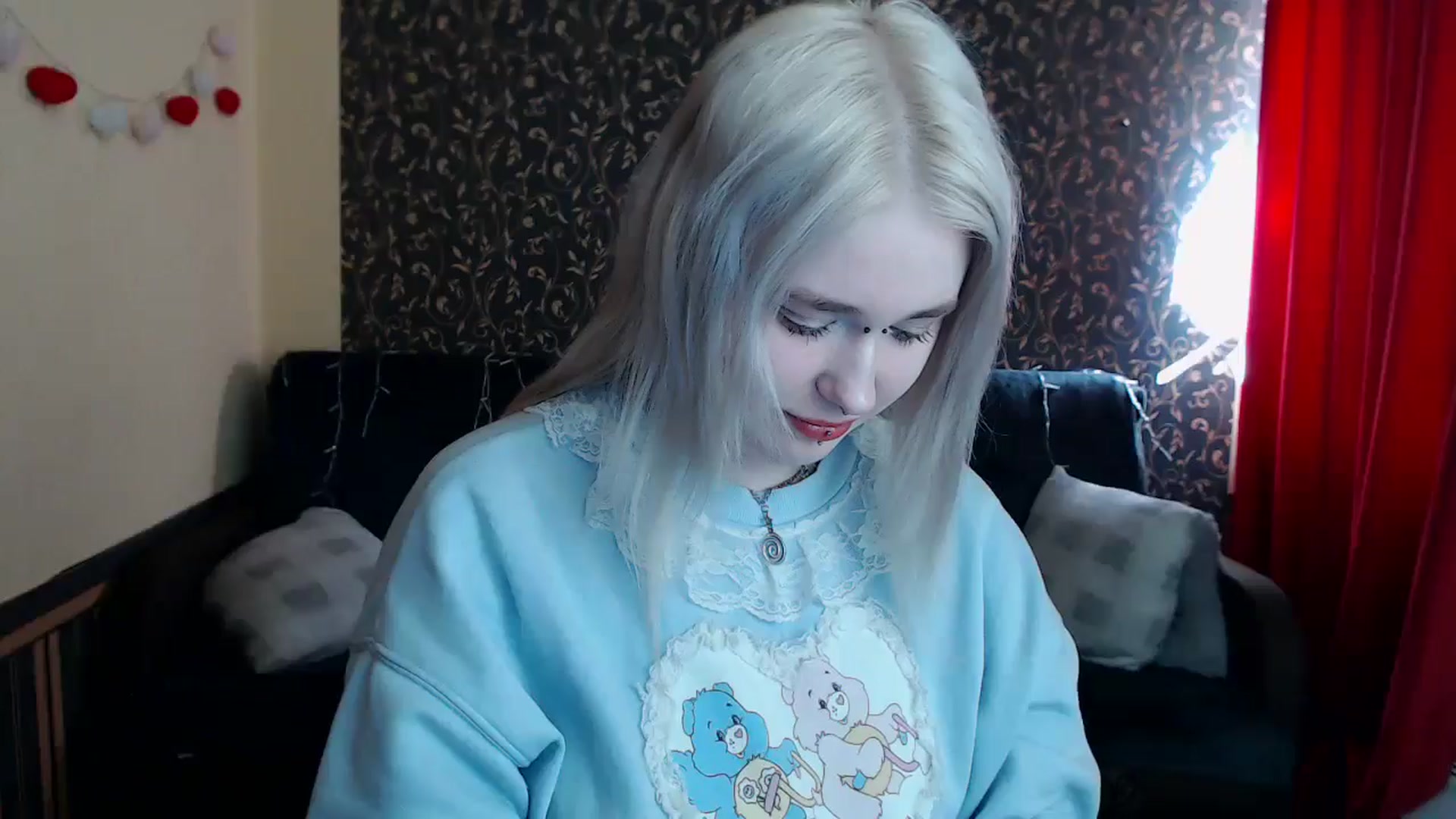 Gallery image thumbnail from Killinna's myfreecams stream on, 04/14/2025, 14:57 image 2 of 20