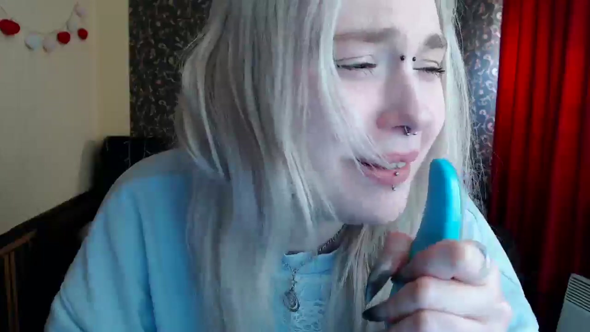Gallery image thumbnail from Killinna's myfreecams stream on, 04/14/2025, 14:57 image 17 of 20