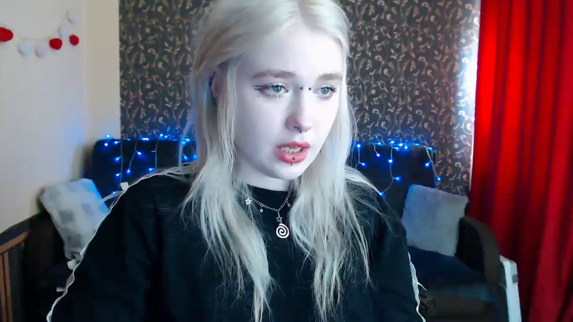 Gallery image thumbnail from Killinna's myfreecams stream on, 04/15/2025, 14:16 image 13 of 20
