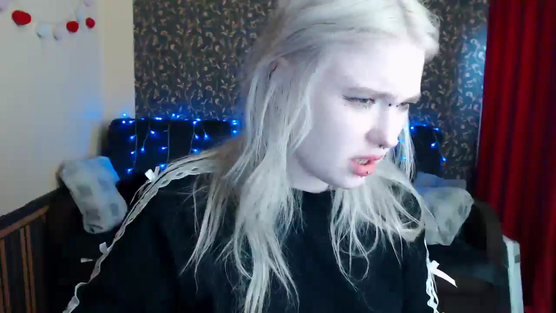 Gallery image thumbnail from Killinna's myfreecams stream on, 04/15/2025, 15:25 image 9 of 20