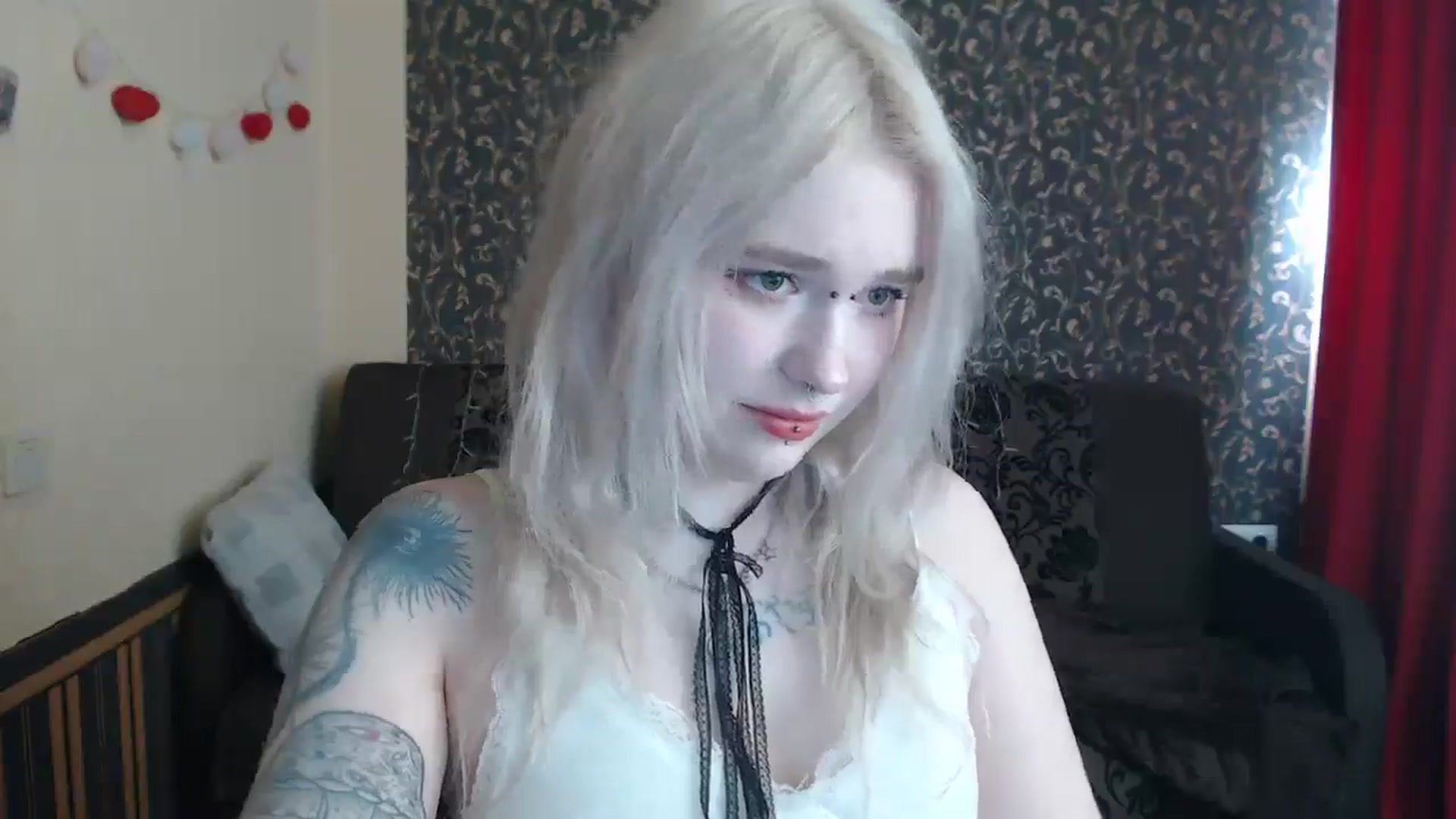 Gallery image thumbnail from Killinna's myfreecams stream on, 04/24/2025, 14:44 image 6 of 20
