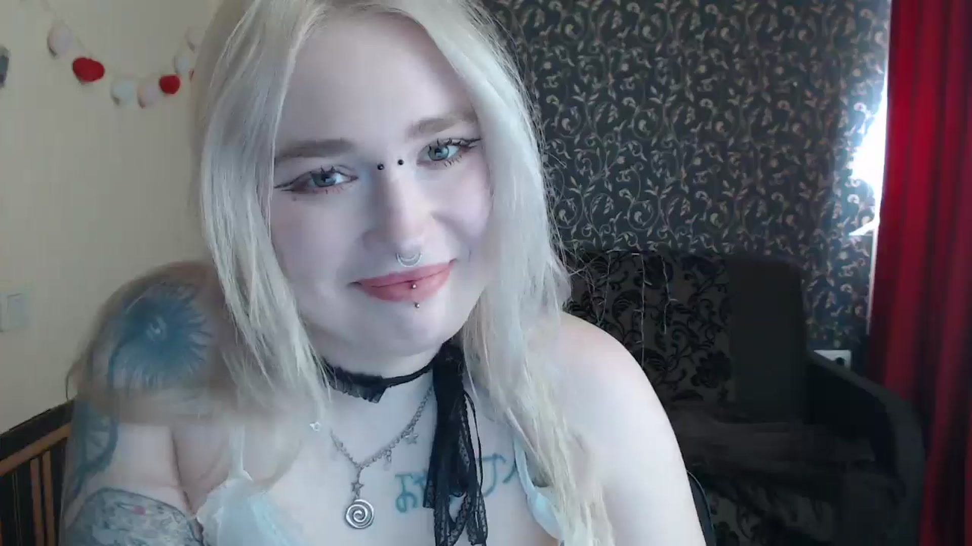 Gallery image thumbnail from Killinna's myfreecams stream on, 04/24/2025, 14:44 image 3 of 20