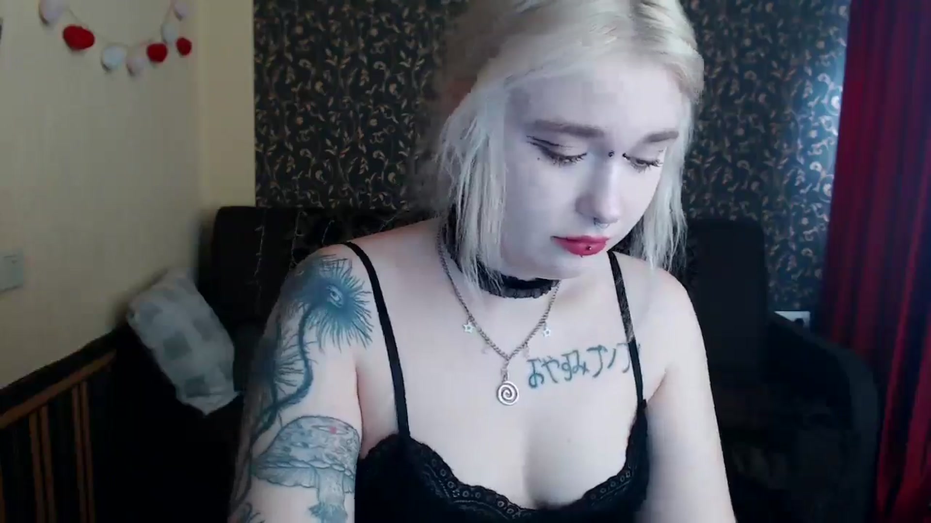 Gallery image thumbnail from Killinna's myfreecams stream on, 04/25/2025, 13:19 image 9 of 20