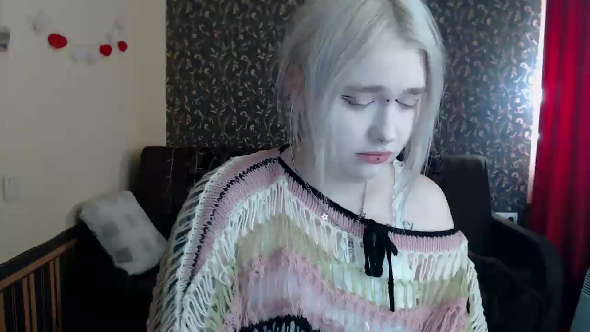 Gallery image thumbnail from Killinna's myfreecams stream on, 04/28/2025, 13:32 image 15 of 20