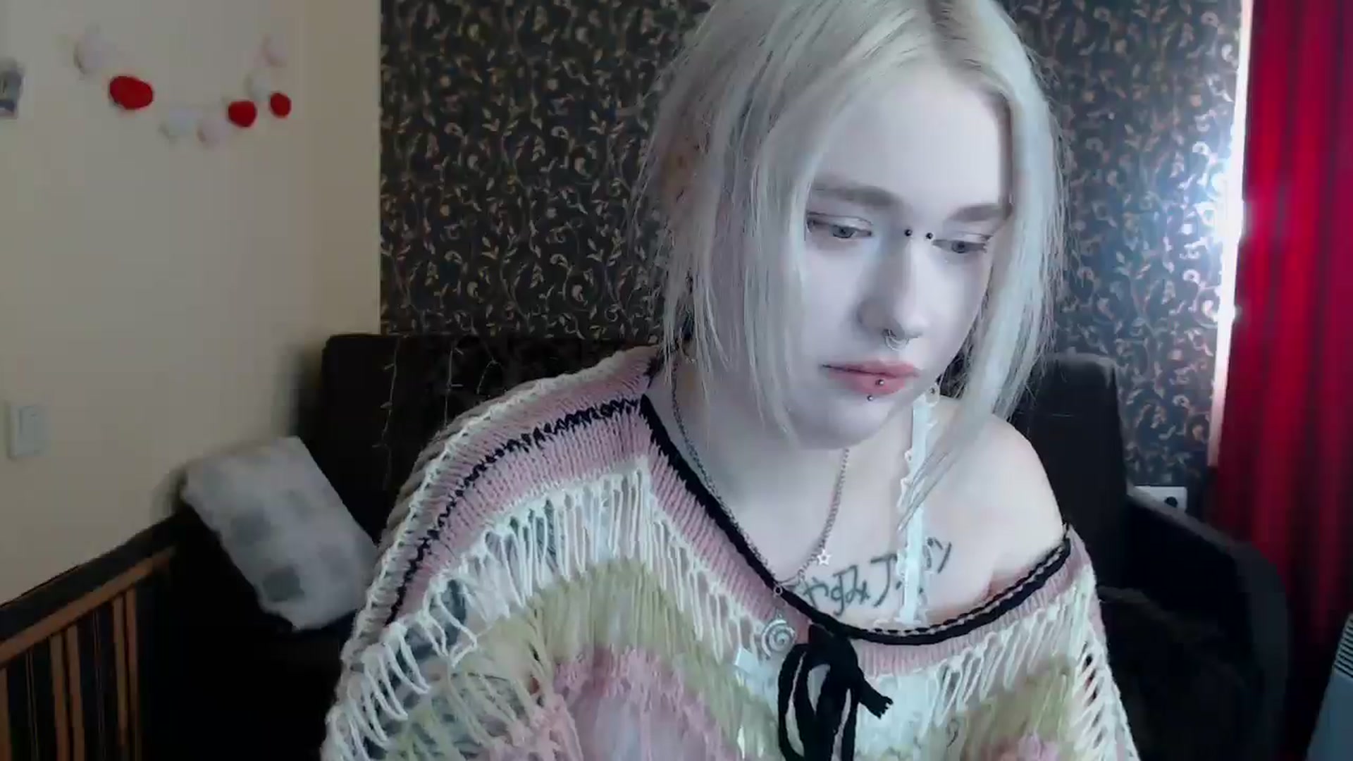 Gallery image thumbnail from Killinna's myfreecams stream on, 04/28/2025, 13:32 image 9 of 20