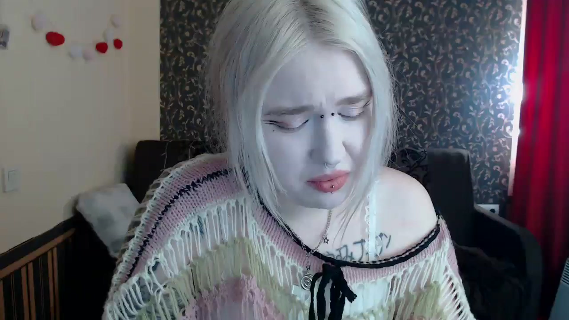 Gallery image thumbnail from Killinna's myfreecams stream on, 04/28/2025, 13:32 image 5 of 20