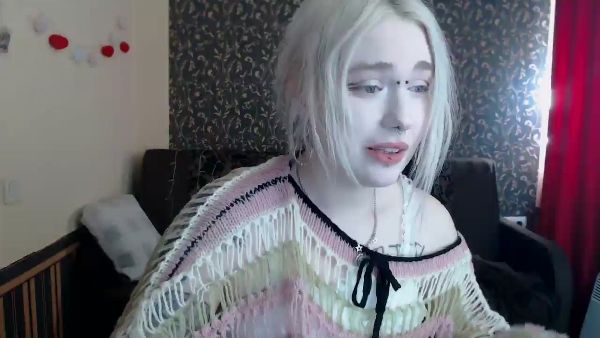 Gallery image thumbnail from Killinna's myfreecams stream on, 04/28/2025, 13:32 image 4 of 20