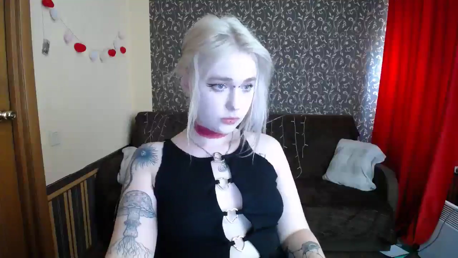 Gallery image thumbnail from Killinna's myfreecams stream on, 04/30/2025, 14:19 image 10 of 20