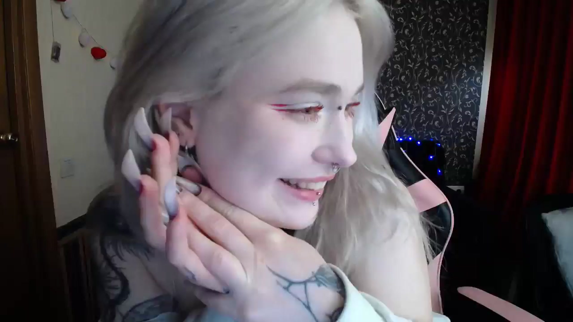 Gallery image thumbnail from Killinna's myfreecams stream on, 05/05/2025, 13:22 image 3 of 20