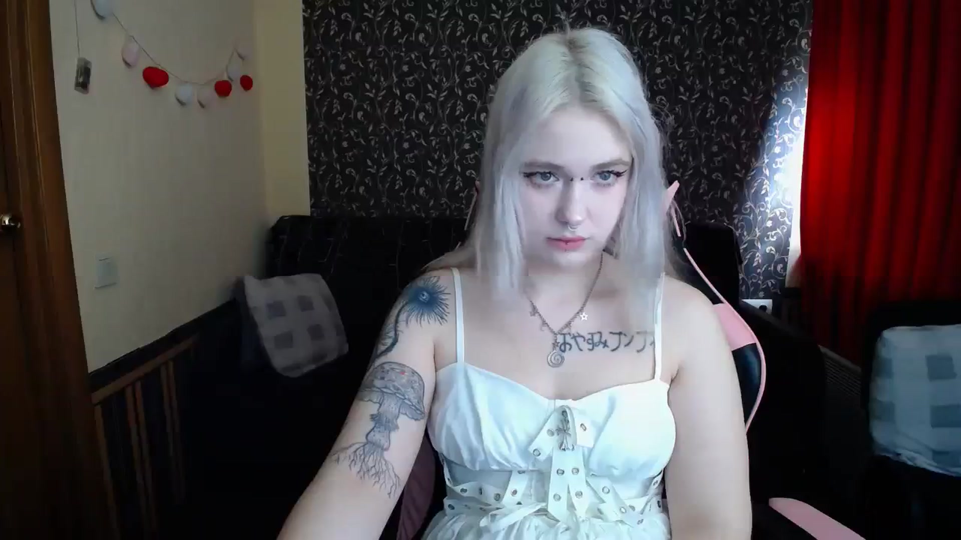 Gallery image thumbnail from Killinna's myfreecams stream on, 05/06/2025, 12:36 image 17 of 20