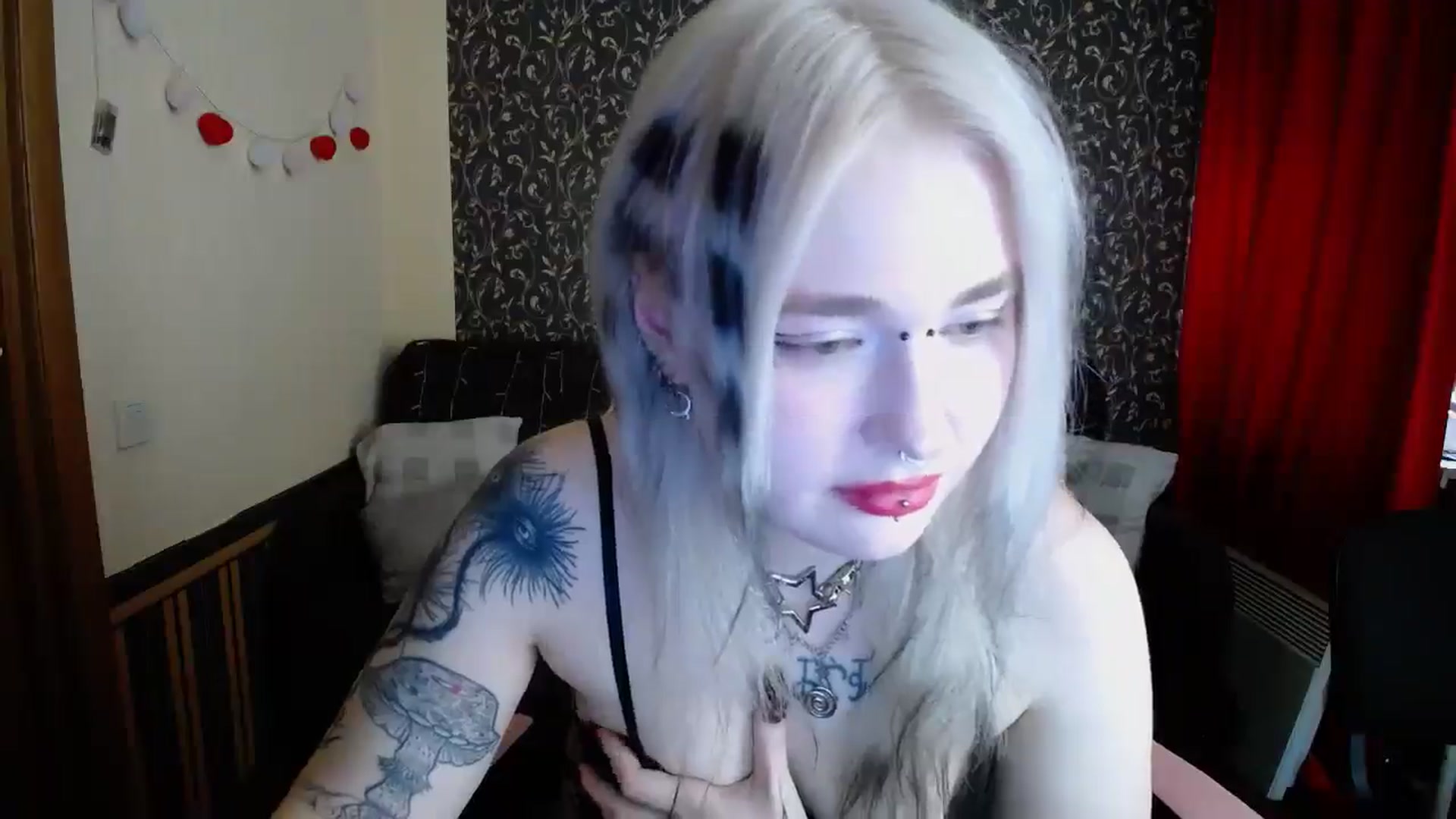 Gallery image thumbnail from Killinna's myfreecams stream on, 05/11/2025, 14:20 image 11 of 20