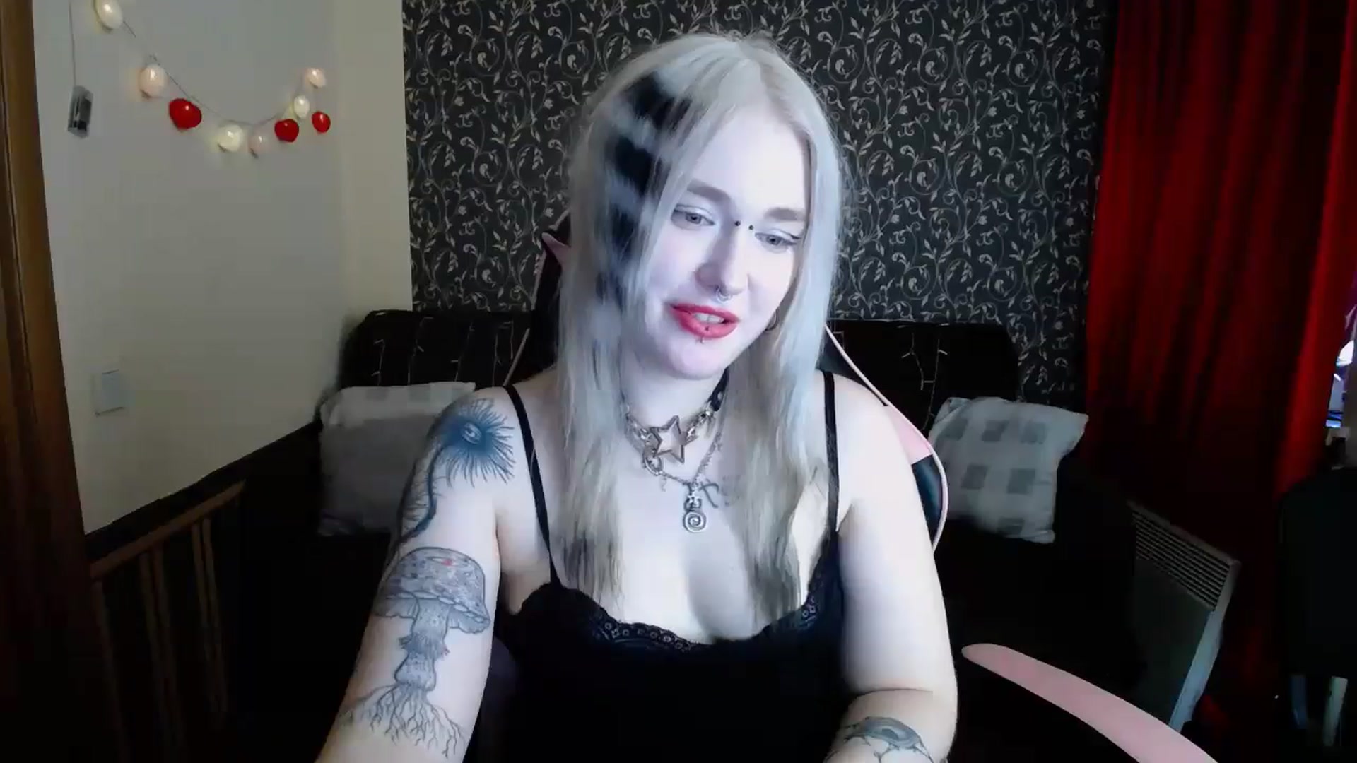 Gallery image thumbnail from Killinna's myfreecams stream on, 05/11/2025, 16:05 image 17 of 20