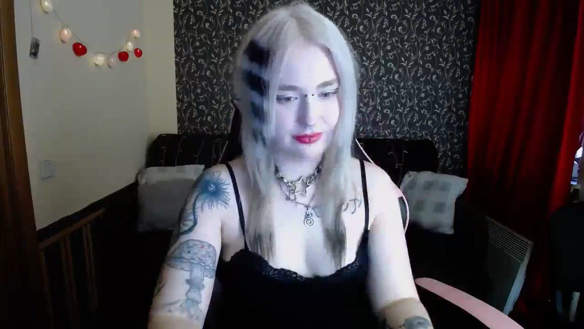 Gallery image thumbnail from Killinna's myfreecams stream on, 05/11/2025, 16:05 image 16 of 20