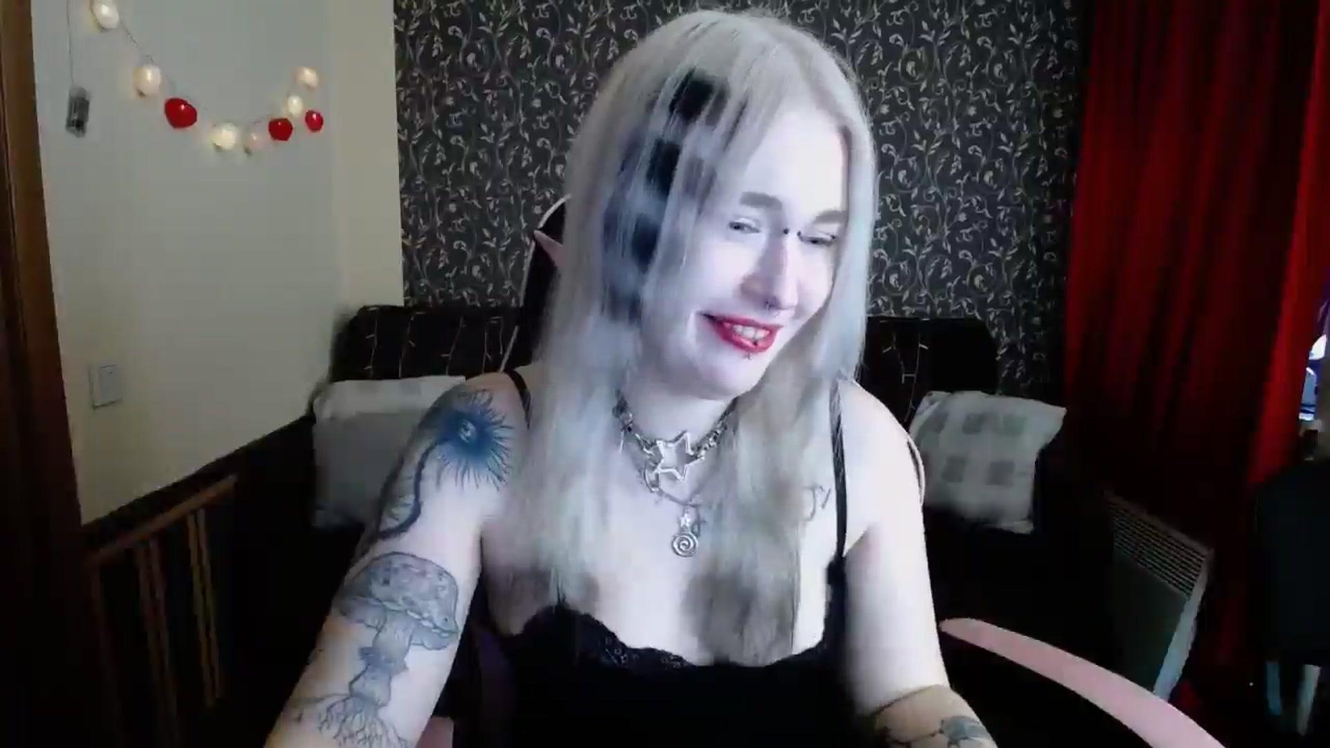 Gallery image thumbnail from Killinna's myfreecams stream on, 05/11/2025, 16:05 image 3 of 20