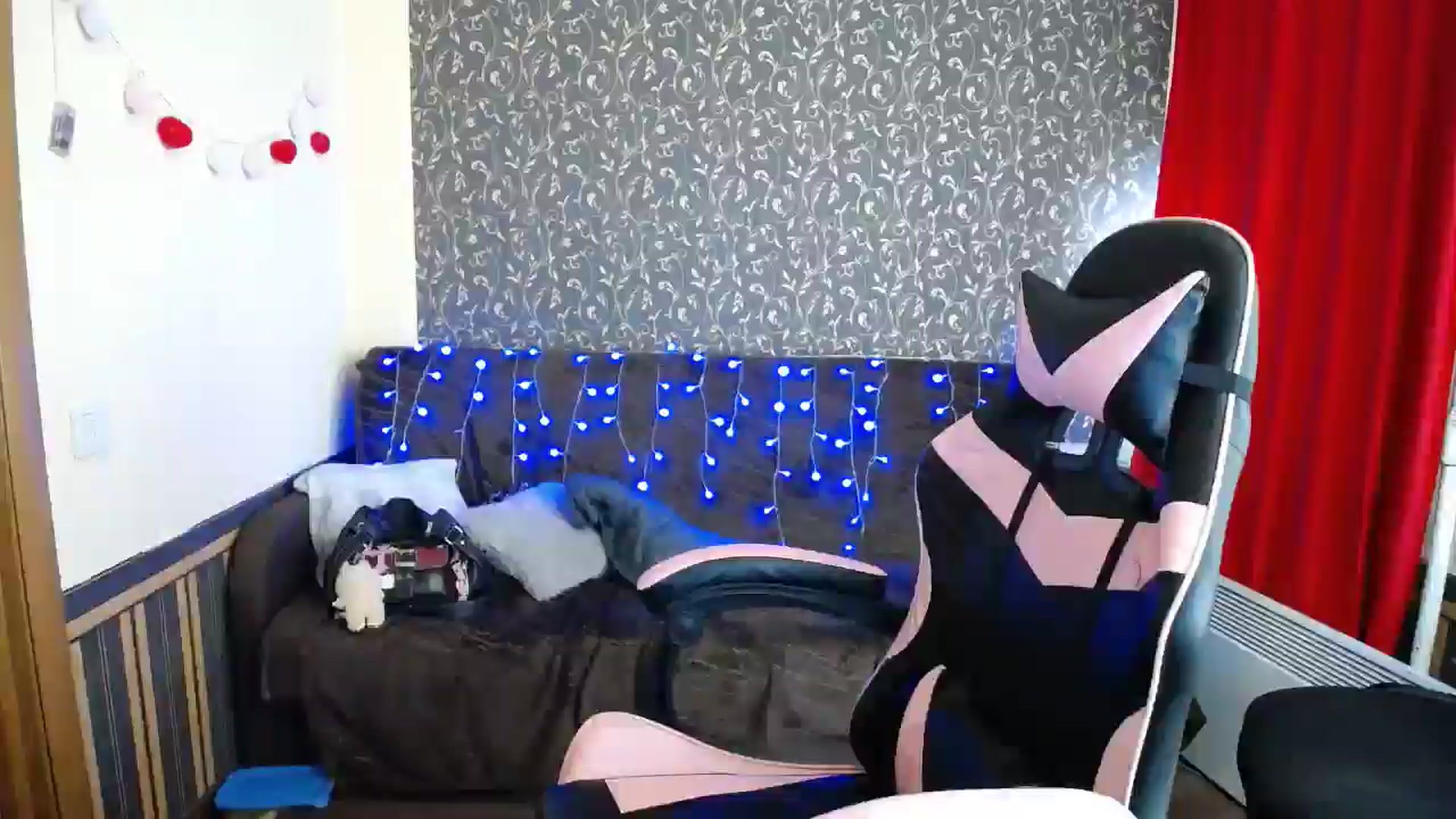 Gallery image thumbnail from Killinna's myfreecams stream on, 05/12/2025, 14:51 image 17 of 20