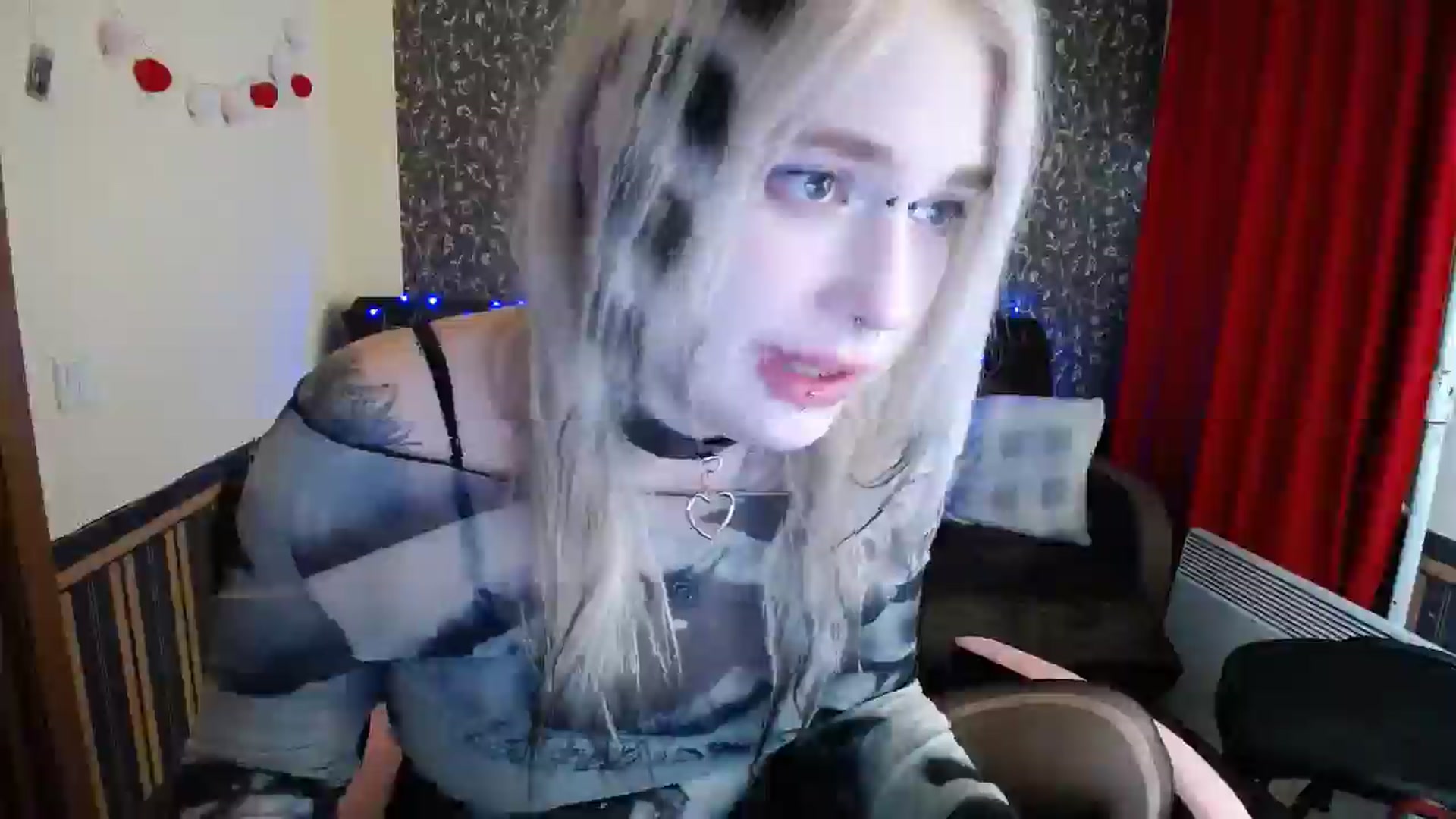 Gallery image thumbnail from Killinna's myfreecams stream on, 05/12/2025, 16:36 image 6 of 20