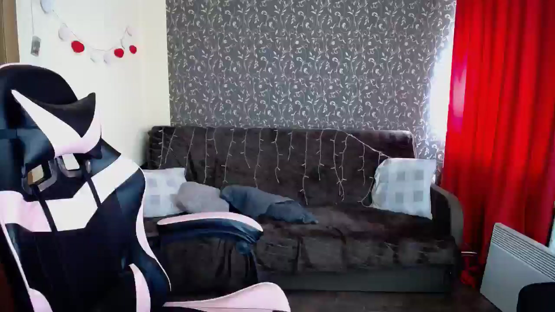 Gallery image thumbnail from Killinna's myfreecams stream on, 05/13/2025, 13:25 image 1 of 20