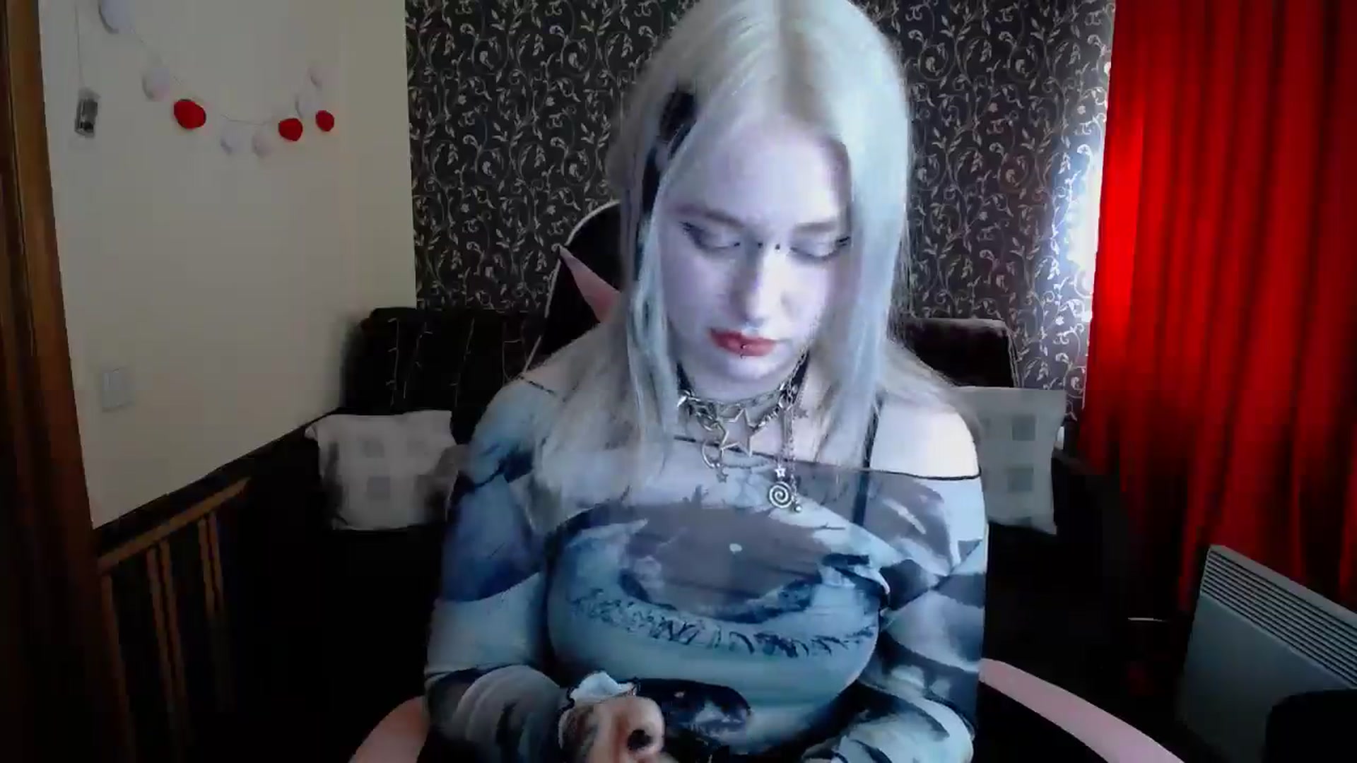Gallery image thumbnail from Killinna's myfreecams stream on, 05/13/2025, 13:25 image 2 of 20