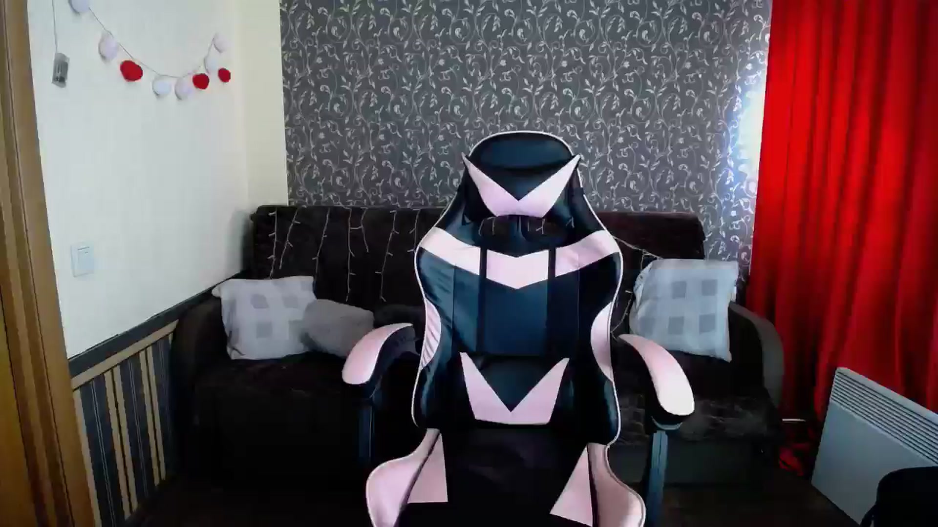 Gallery image thumbnail from Killinna's myfreecams stream on, 05/13/2025, 14:20 image 20 of 20