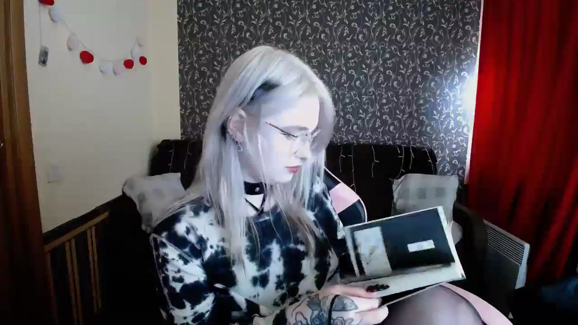 Gallery image thumbnail from Killinna's myfreecams stream on, 05/14/2025, 14:12 image 4 of 20