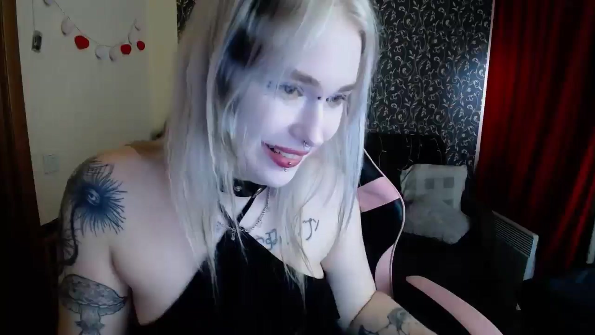 Gallery image thumbnail from Killinna's myfreecams stream on, 05/14/2025, 14:12 image 20 of 20
