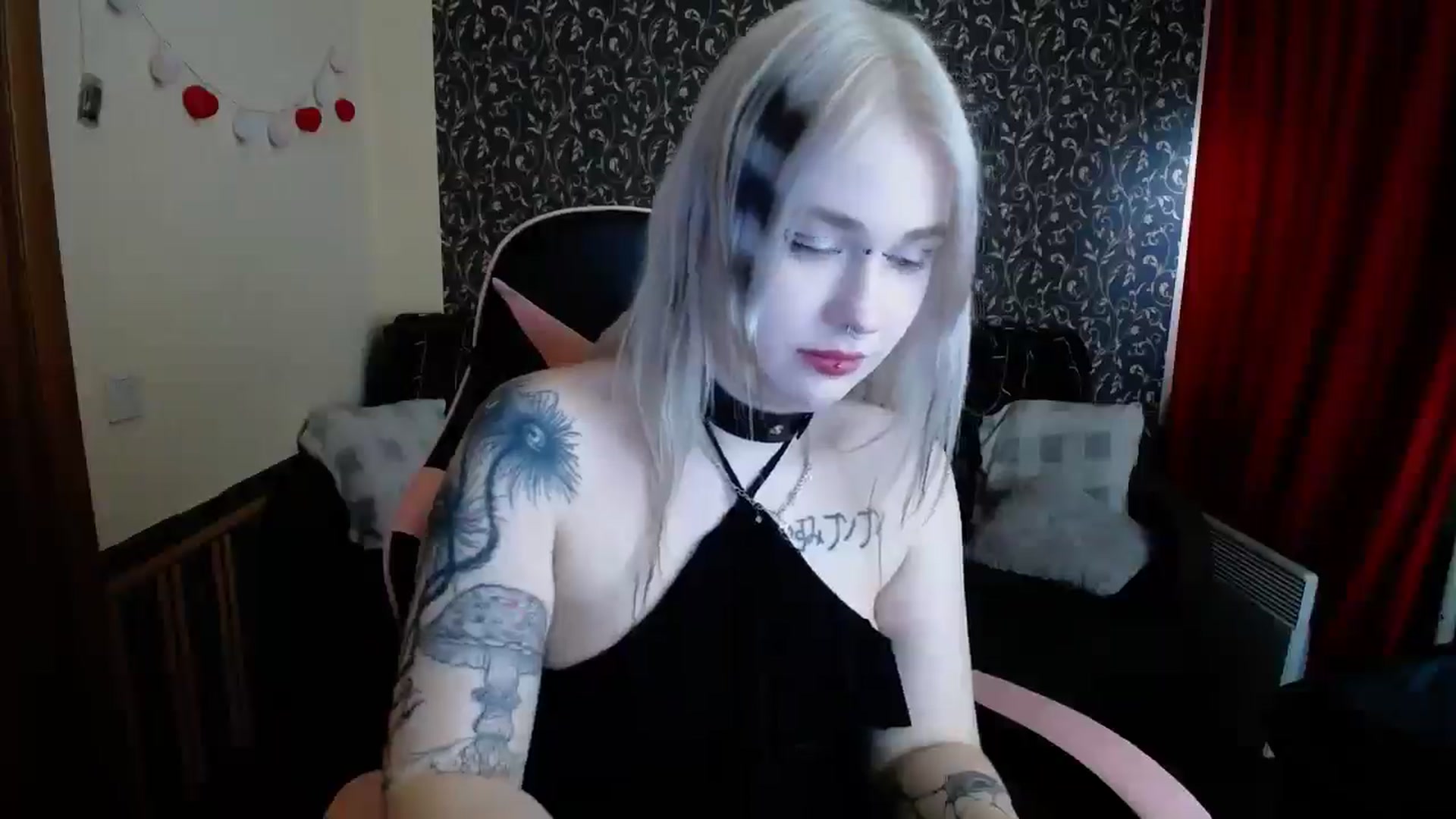 Gallery image thumbnail from Killinna's myfreecams stream on, 05/14/2025, 14:12 image 17 of 20