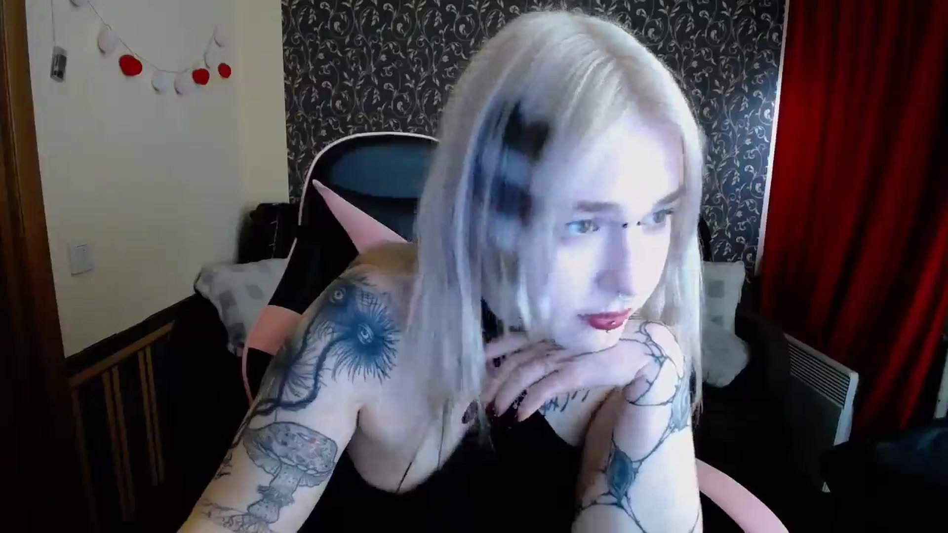Gallery image thumbnail from Killinna's myfreecams stream on, 05/14/2025, 14:12 image 16 of 20