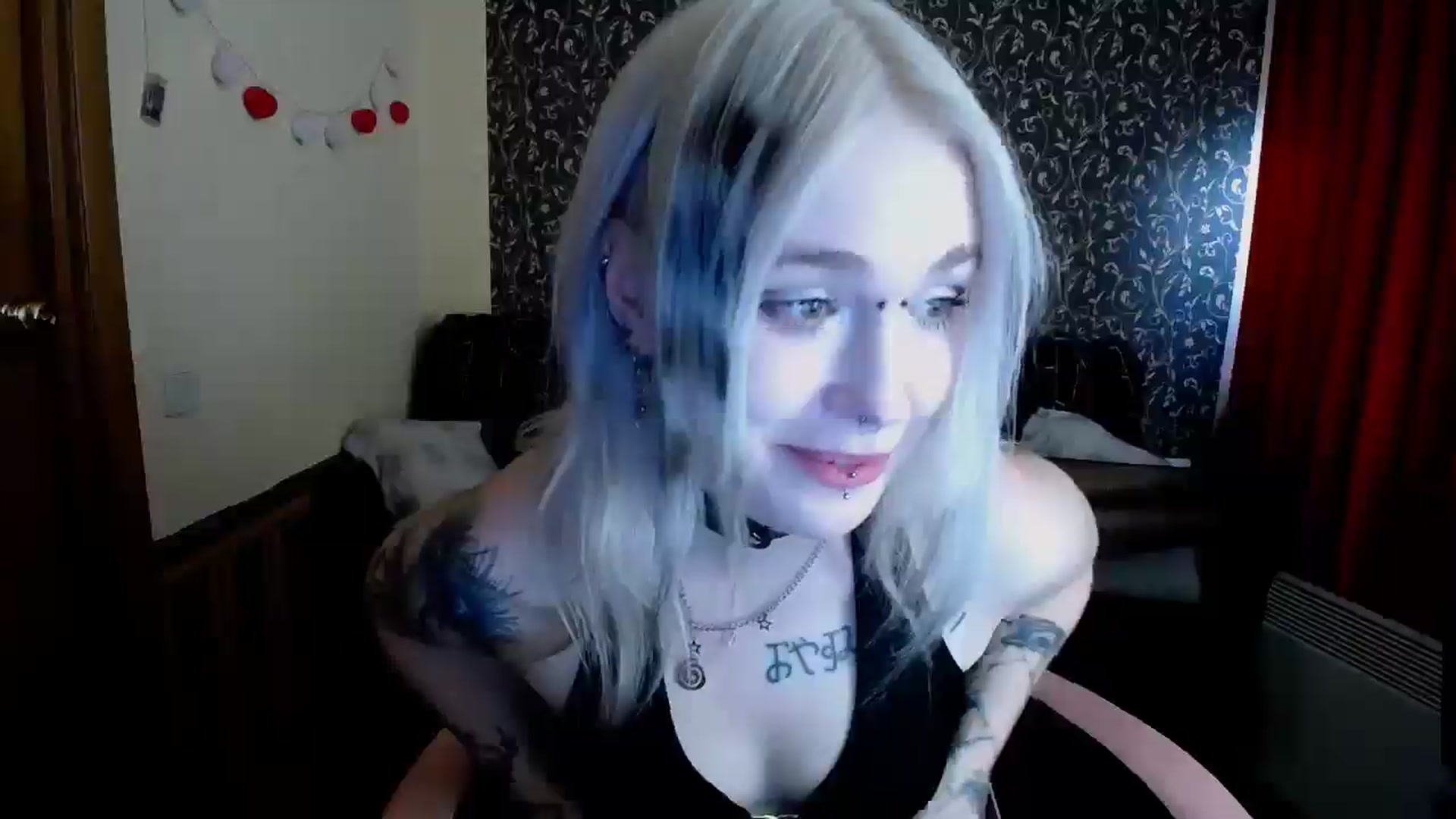 Gallery image thumbnail from Killinna's myfreecams stream on, 05/15/2025, 15:12 image 8 of 20