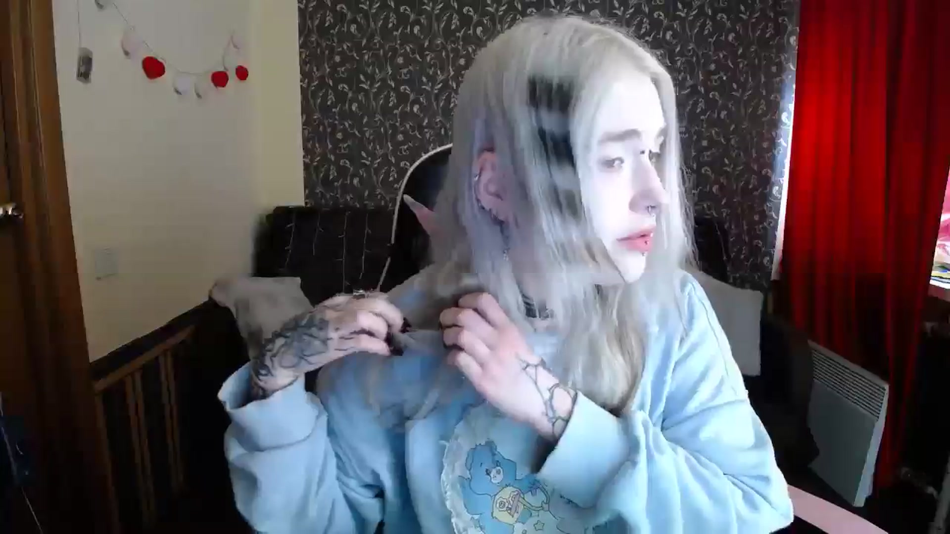 Gallery image thumbnail from Killinna's myfreecams stream on, 05/18/2025, 14:51 image 2 of 20