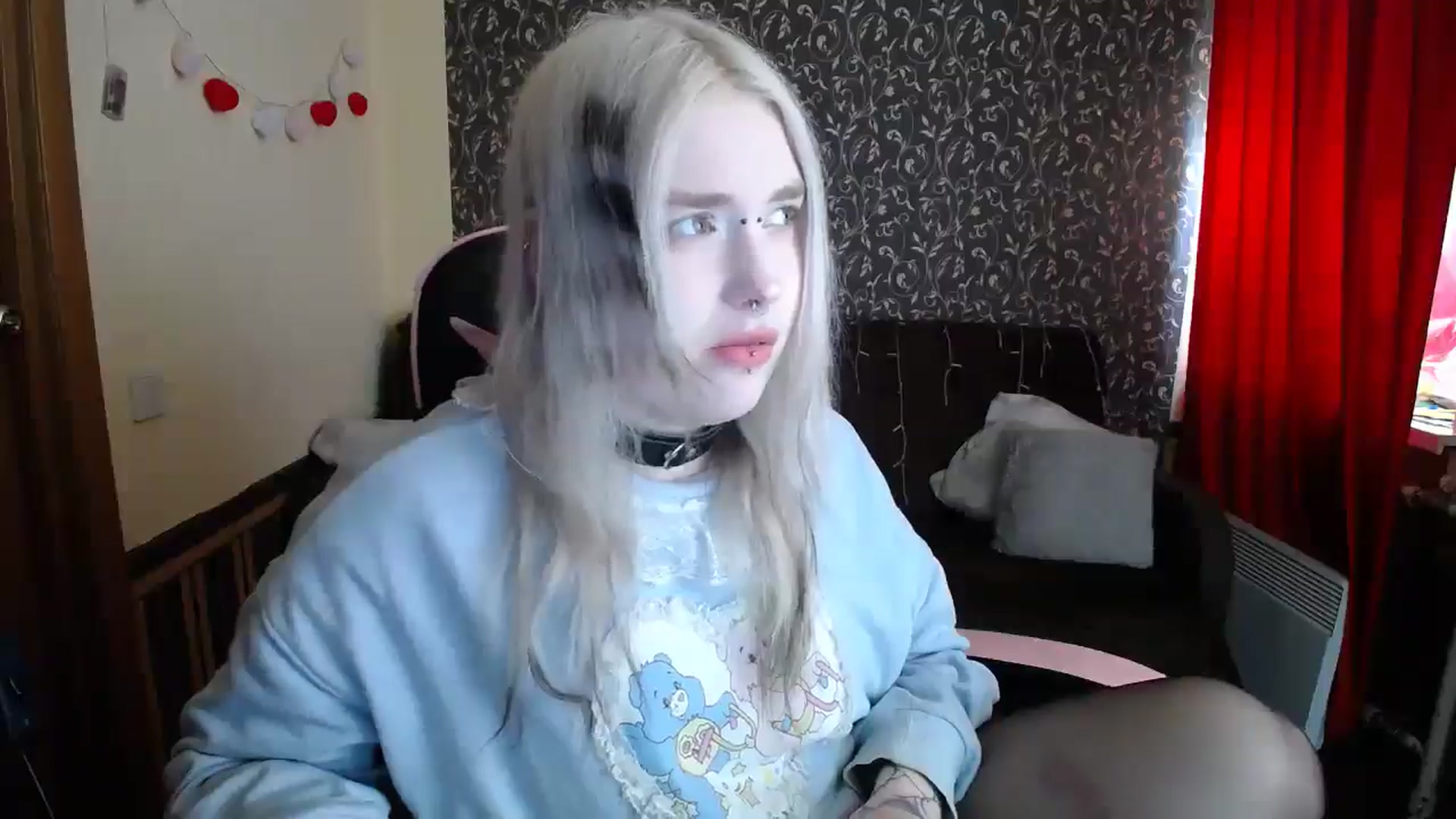 Gallery image thumbnail from Killinna's myfreecams stream on, 05/18/2025, 14:51 image 5 of 20