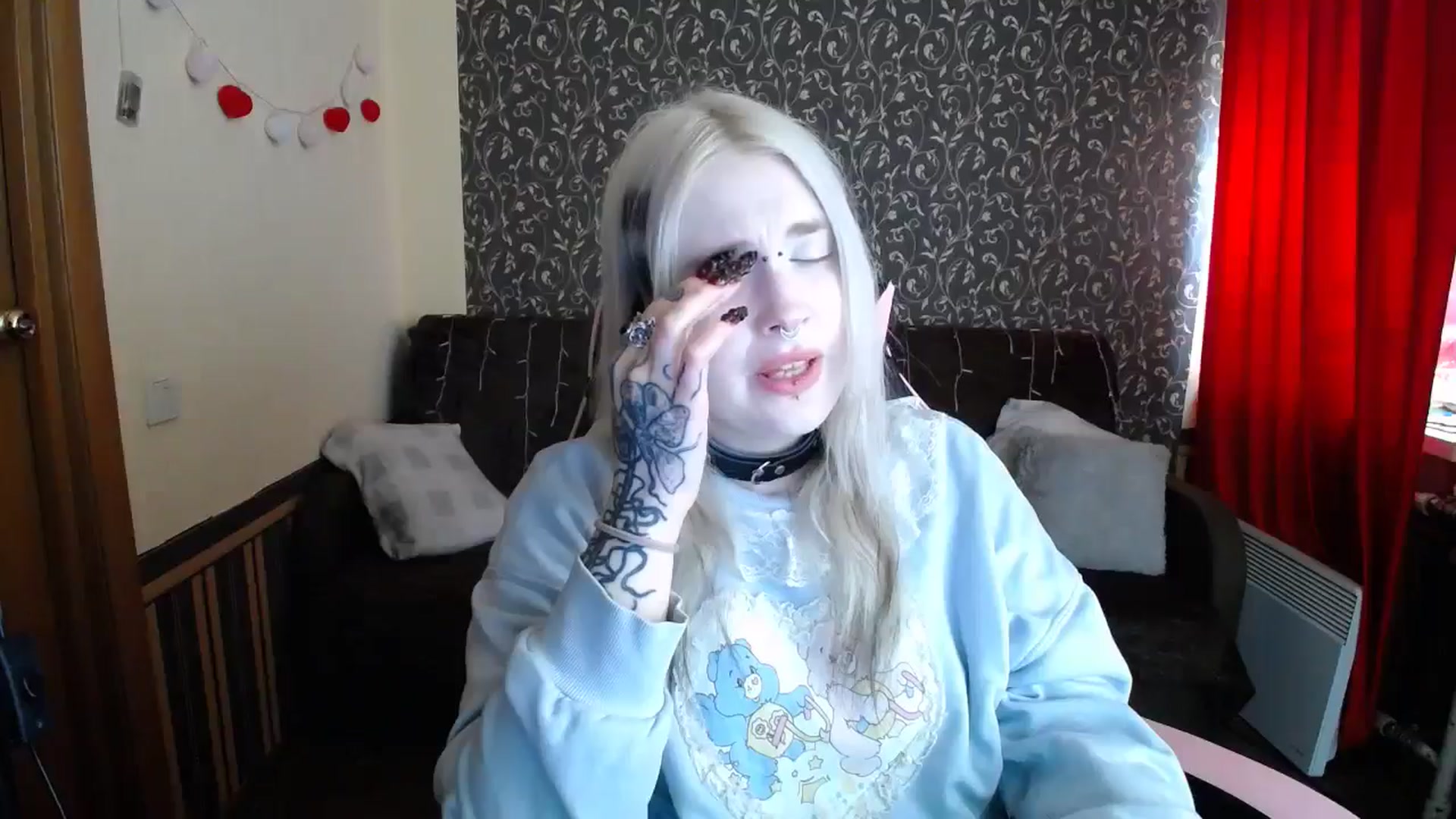 Gallery image thumbnail from Killinna's myfreecams stream on, 05/18/2025, 14:51 image 3 of 20