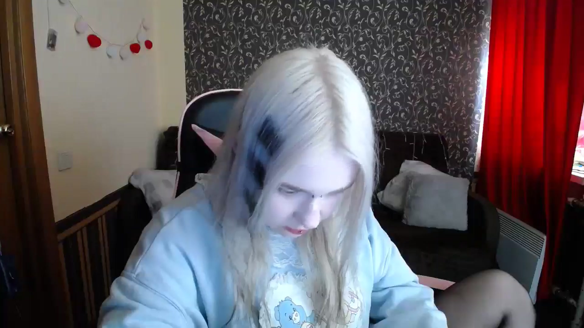 Gallery image thumbnail from Killinna's myfreecams stream on, 05/18/2025, 14:51 image 4 of 20