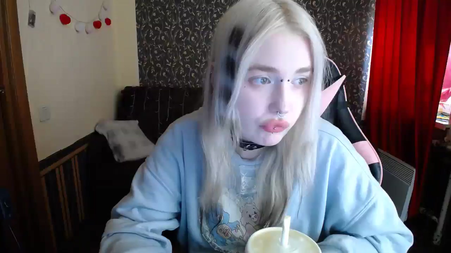 Gallery image thumbnail from Killinna's myfreecams stream on, 05/18/2025, 14:51 image 12 of 20