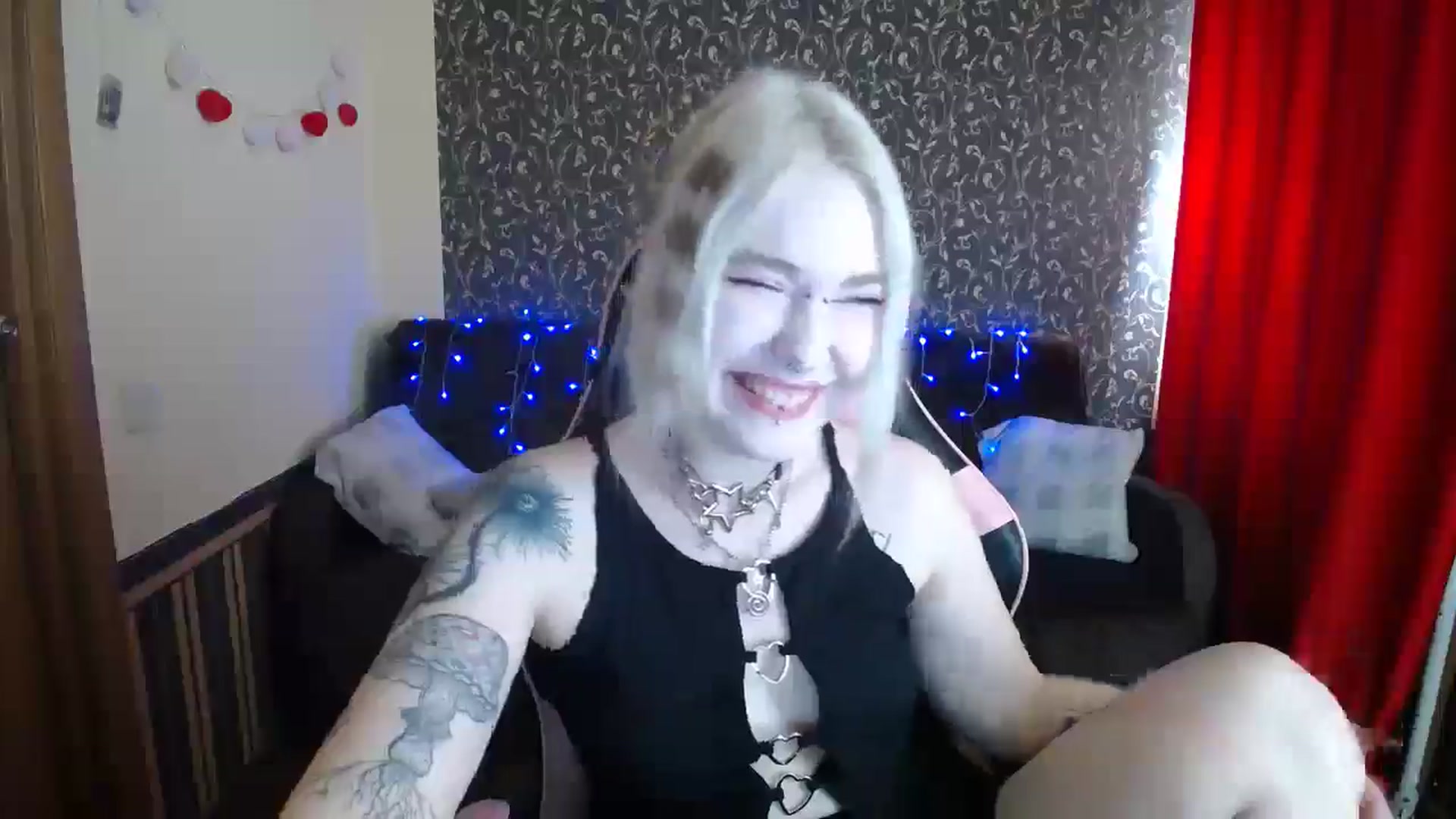Gallery image thumbnail from Killinna's myfreecams stream on, 05/25/2025, 14:16 image 11 of 20