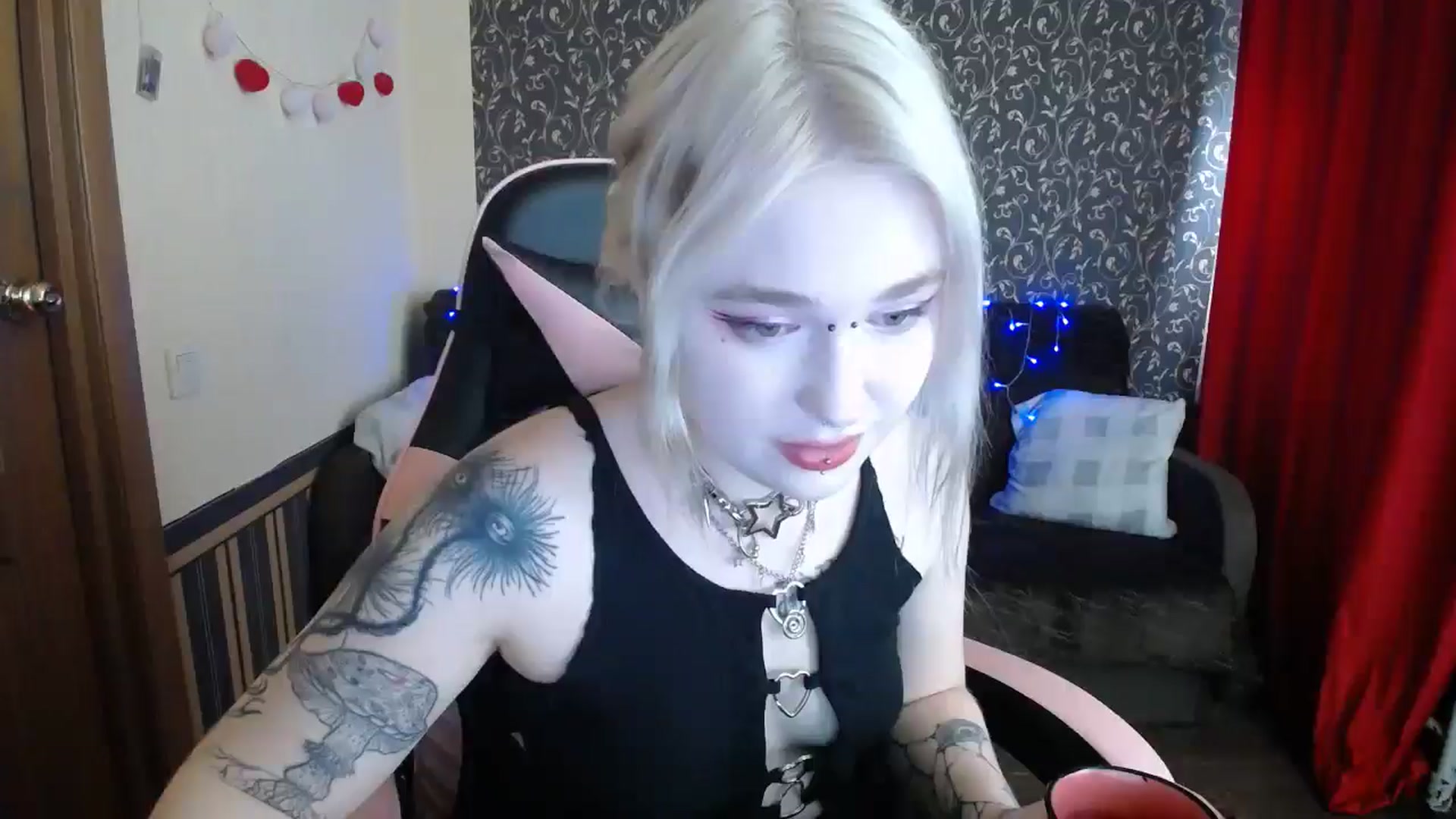 Gallery image thumbnail from Killinna's myfreecams stream on, 05/25/2025, 14:59 image 19 of 20