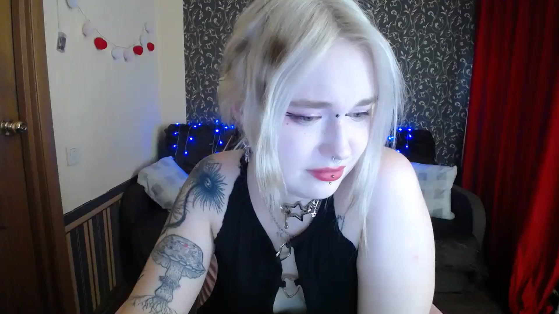 Gallery image thumbnail from Killinna's myfreecams stream on, 05/25/2025, 16:25 image 19 of 20