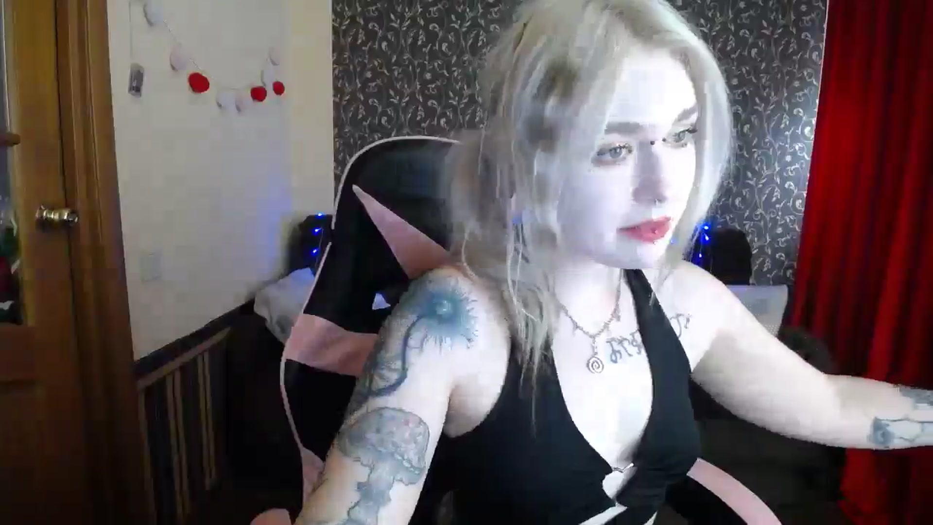 Gallery image thumbnail from Killinna's myfreecams stream on, 05/26/2025, 14:21 image 11 of 20