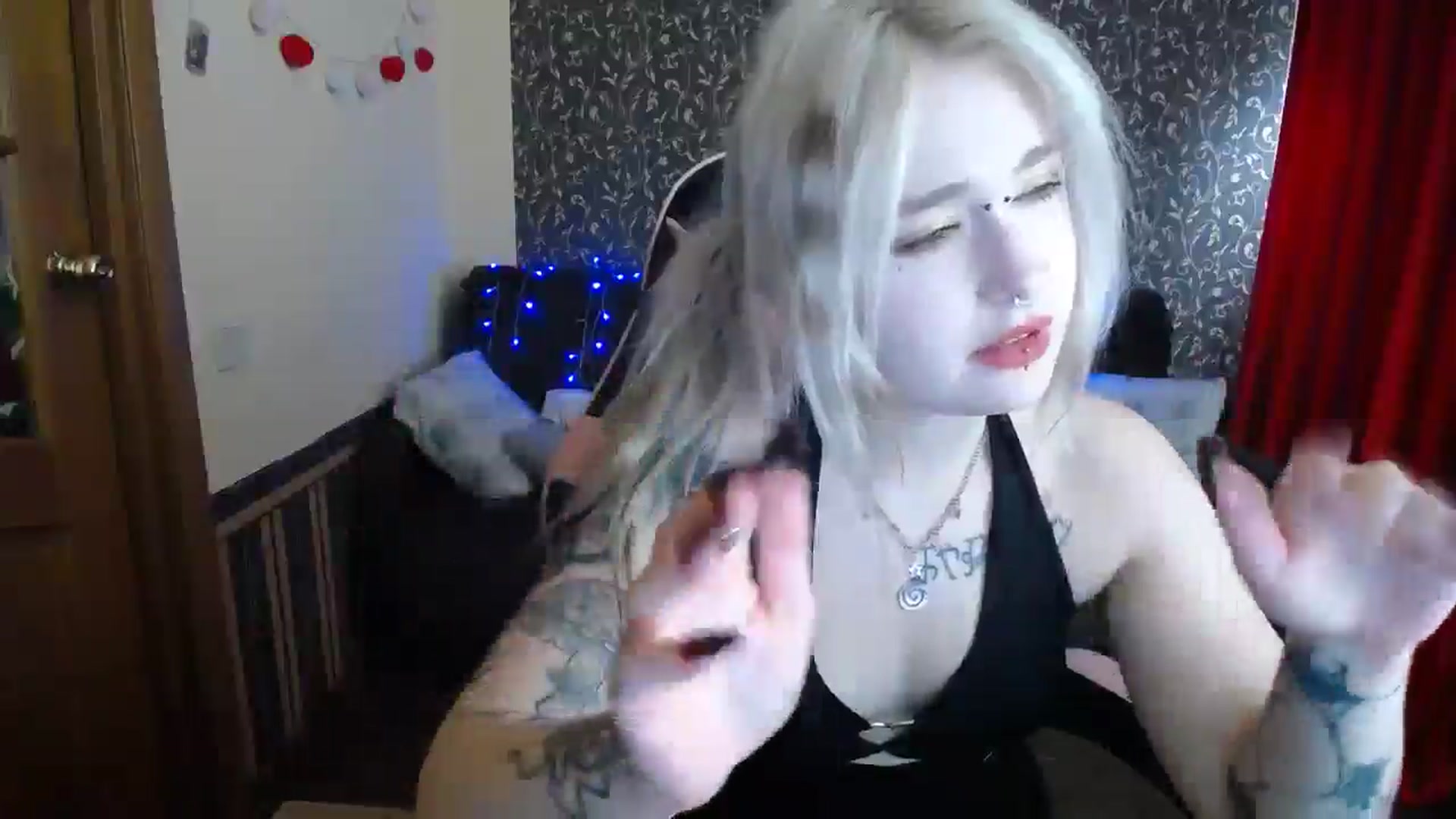 Gallery image thumbnail from Killinna's myfreecams stream on, 05/26/2025, 14:21 image 9 of 20