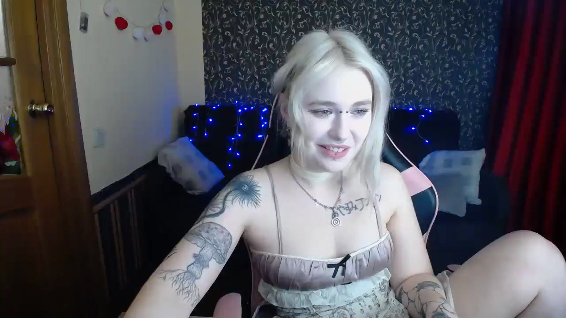 Gallery image thumbnail from Killinna's myfreecams stream on, 05/28/2025, 16:20 image 19 of 20