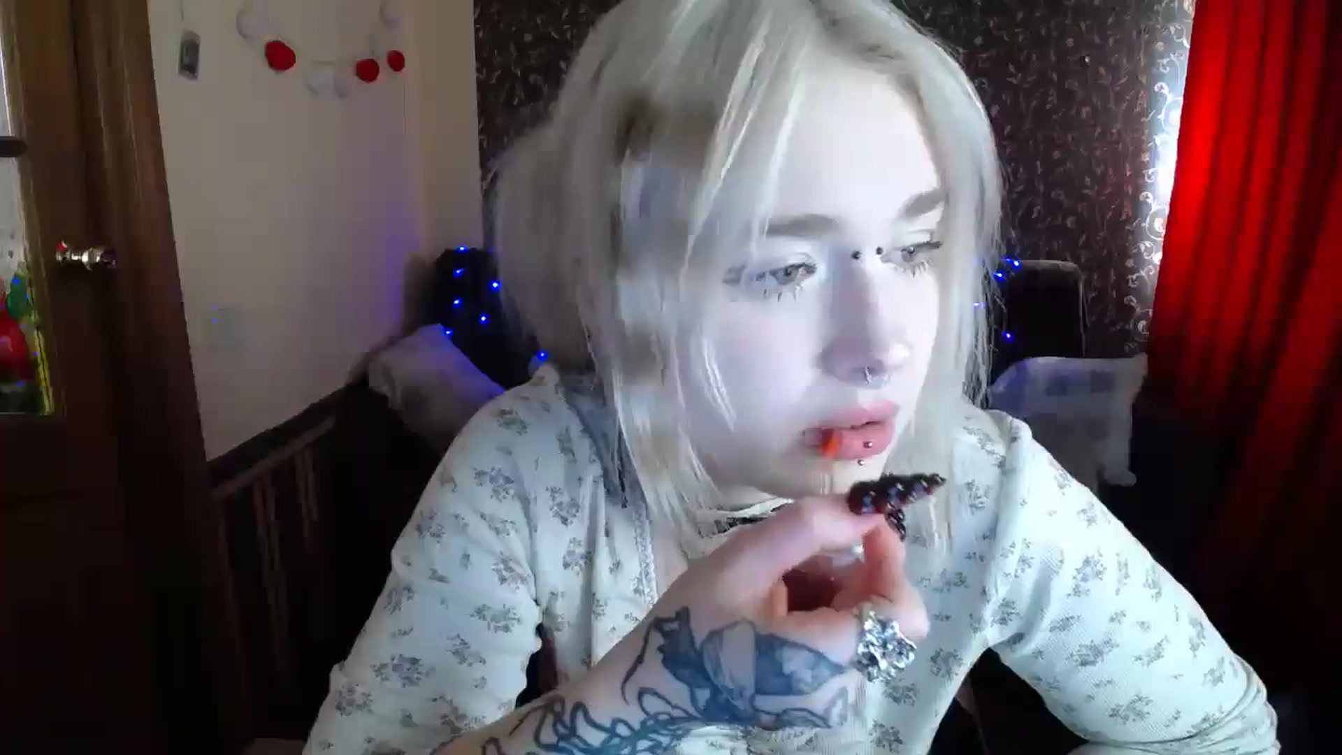Gallery image thumbnail from Killinna's myfreecams stream on, 05/29/2025, 14:11 image 2 of 20