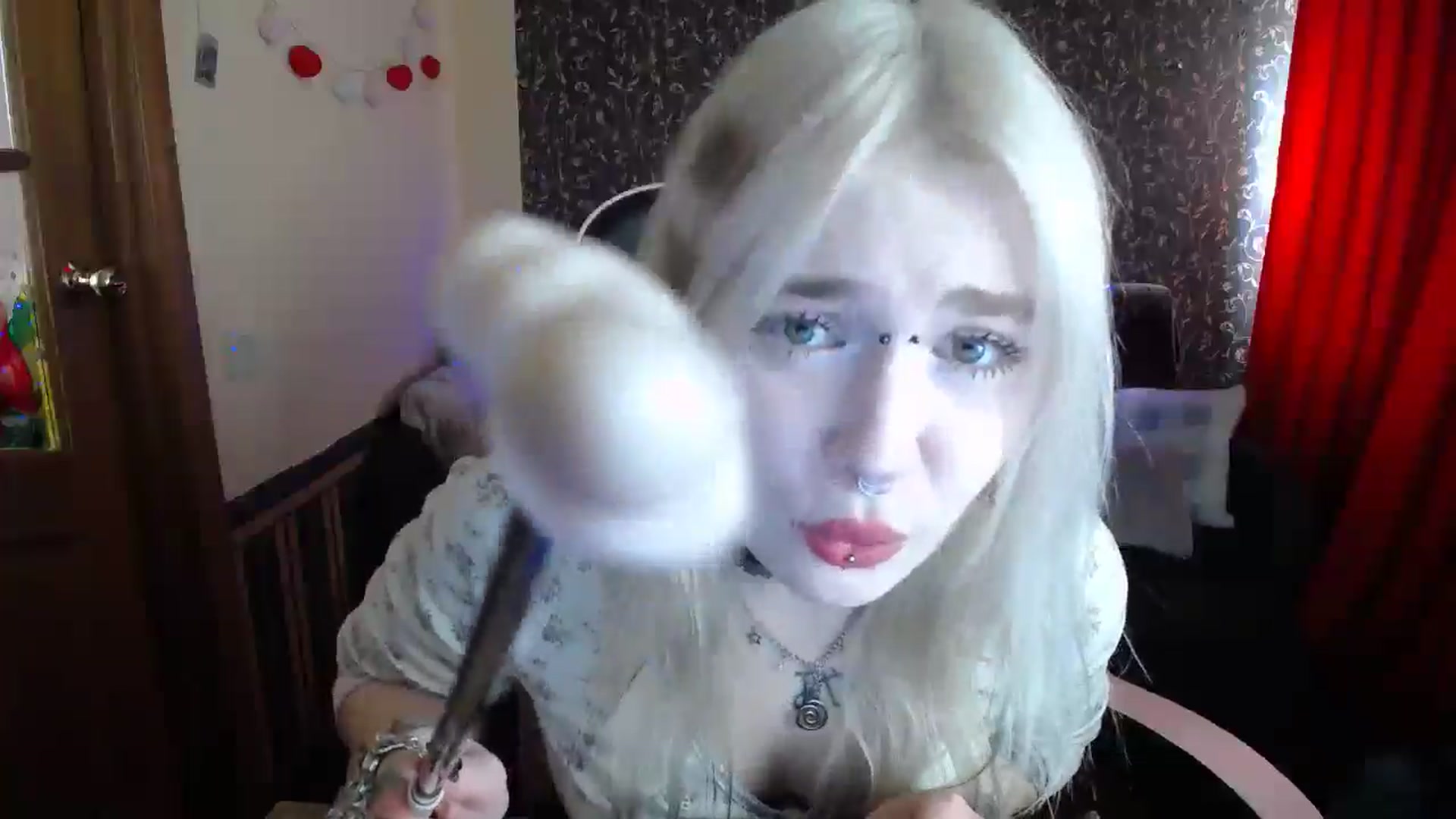 Gallery image thumbnail from Killinna's myfreecams stream on, 05/29/2025, 14:11 image 5 of 20
