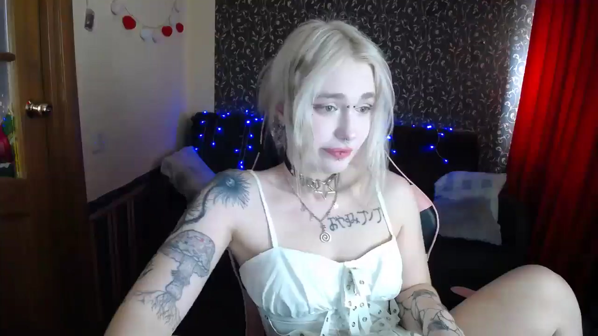 Gallery image thumbnail from Killinna's myfreecams stream on, 05/30/2025, 14:30 image 6 of 20