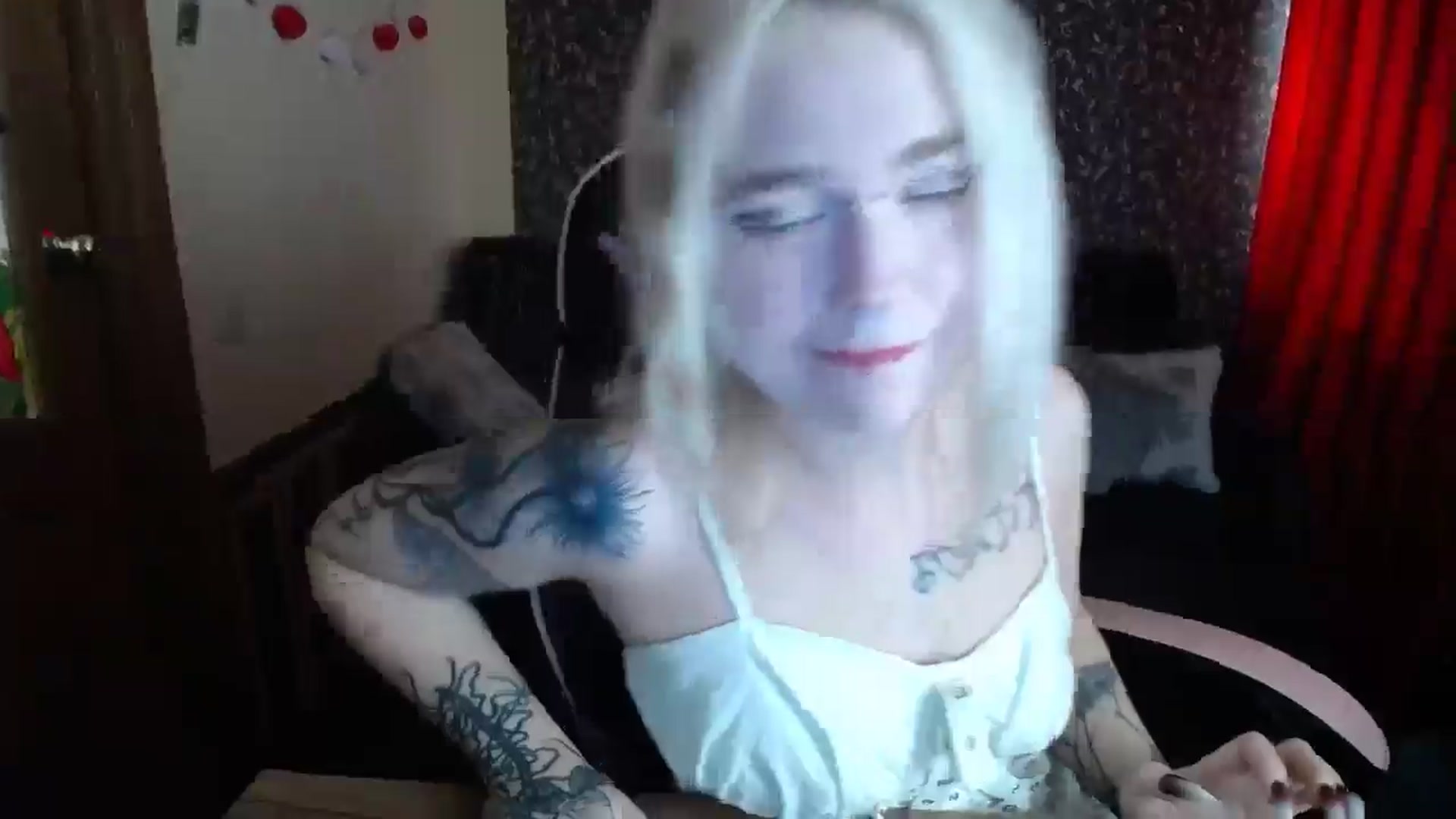 Gallery image thumbnail from Killinna's myfreecams stream on, 06/04/2025, 14:40 image 11 of 20