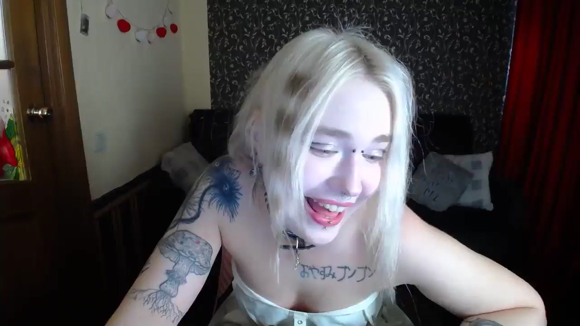 Gallery image thumbnail from Killinna's myfreecams stream on, 06/04/2025, 15:57 image 8 of 20