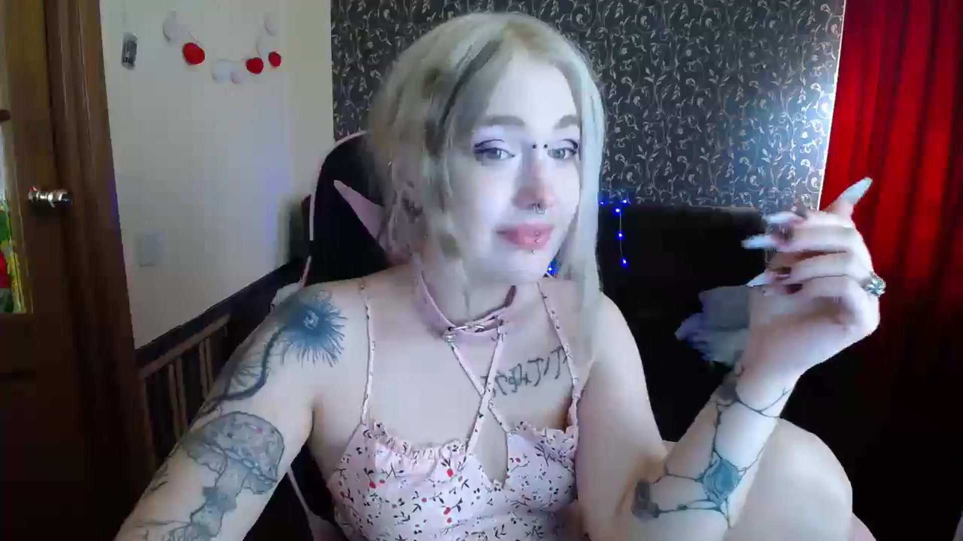 Gallery image thumbnail from Killinna's myfreecams stream on, 06/10/2025, 14:29 image 12 of 20