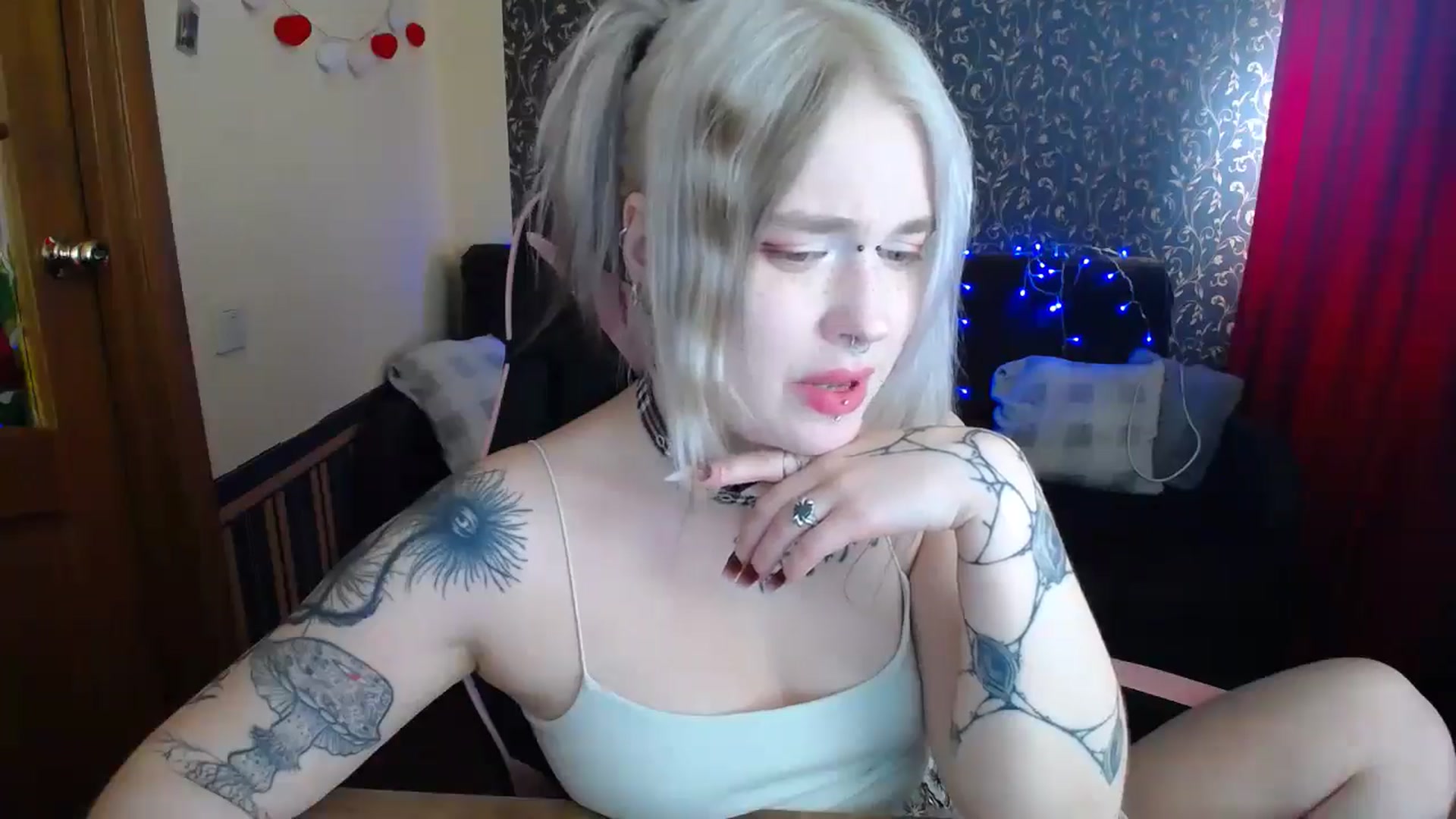 Gallery image thumbnail from Killinna's myfreecams stream on, 06/11/2025, 14:10 image 17 of 20
