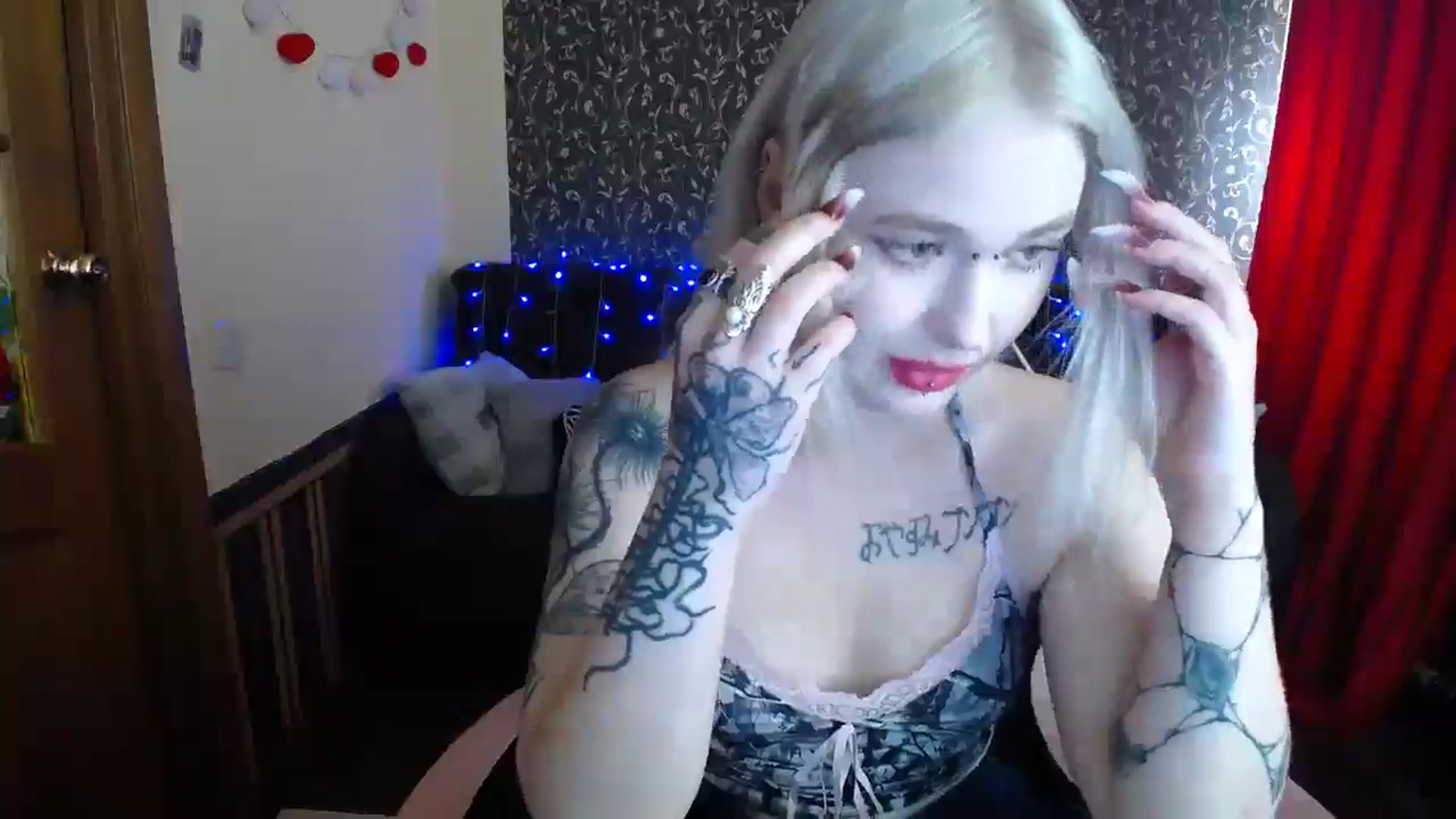 Gallery image thumbnail from Killinna's myfreecams stream on, 06/20/2025, 13:53 image 3 of 20