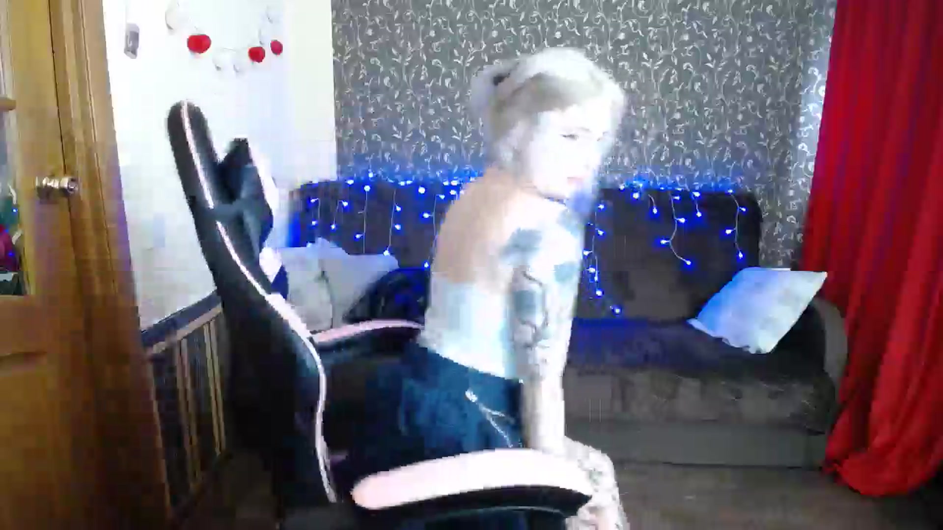 Gallery image thumbnail from Killinna's myfreecams stream on, 06/21/2025, 15:21 image 18 of 20