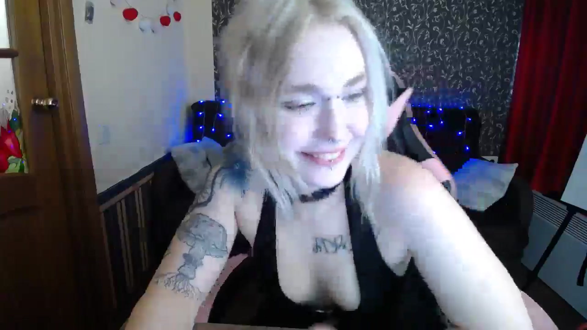 Gallery image thumbnail from Killinna's myfreecams stream on, 06/23/2025, 16:02 image 12 of 20